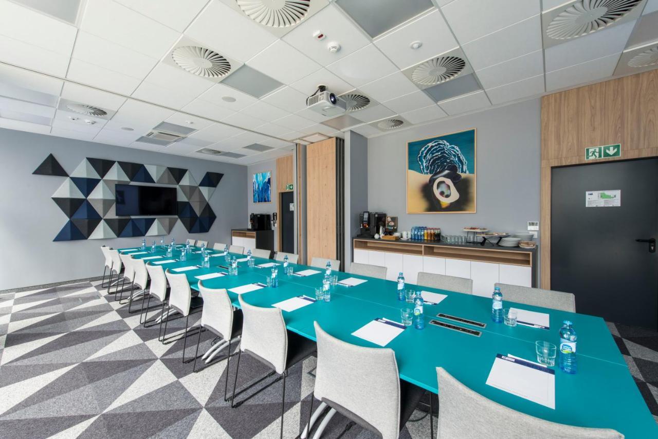 Holiday Inn Express Warsaw - Mokotow By Ihg المظهر الخارجي الصورة